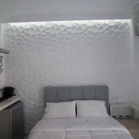 Petite Palace Aristotelous 3 *