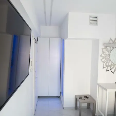 Petite Palace Aristotelous 3 アパート