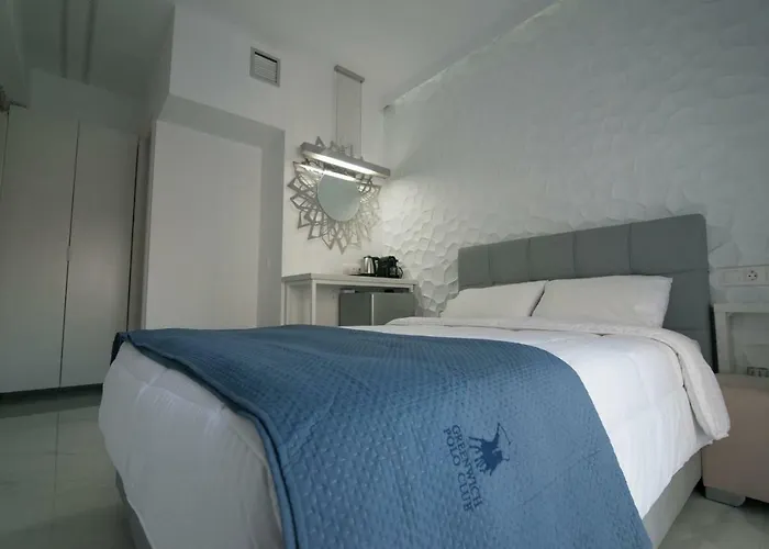 Petite Palace Aristotelous 3 سالونيك